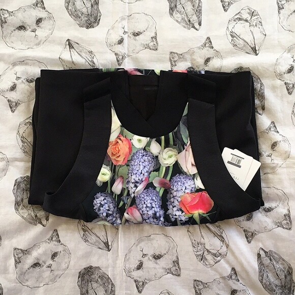 ❤︎ Ted Baker ❤︎ Akva Kensington Floral Body-Con Dress - Ted Size1(US4) - Picture 2 of 4